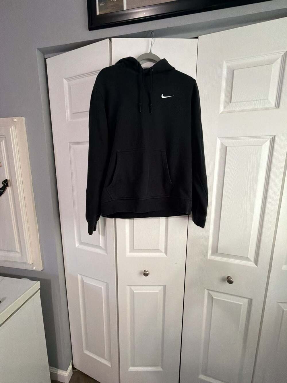 Nike Vintage Embroidered Swoosh Logo Black Pullover Hoodie Size M